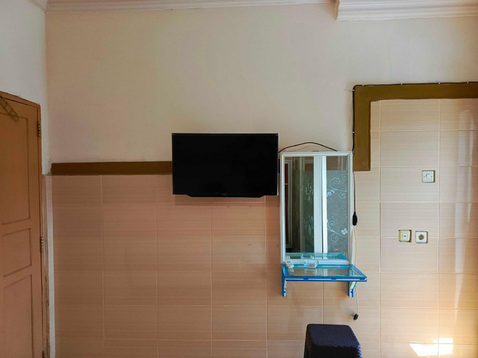 Bathroom 3, Hotel O Wisma Syariah Lahundape, Kendari