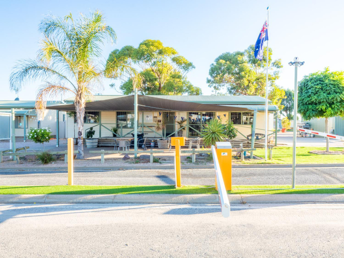Public Area 2, Wallaroo Holiday Park, Copper Coast