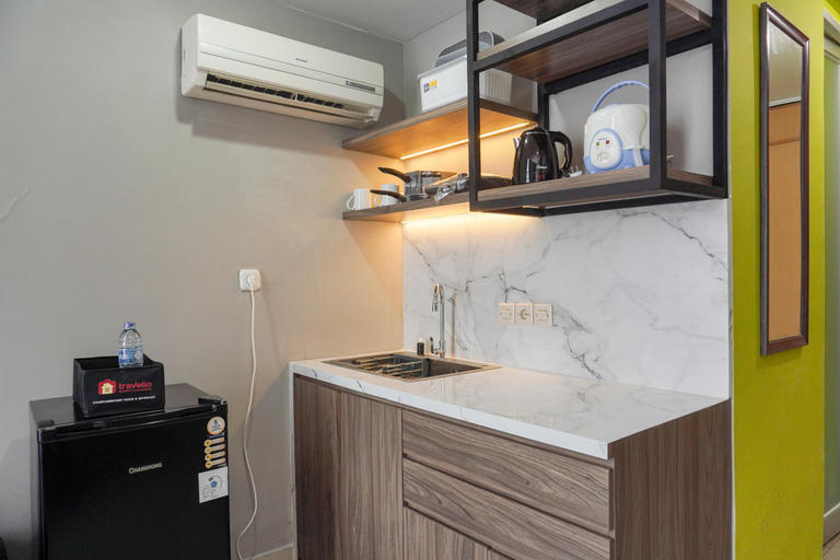 Others 4, Homey and Comfortable Studio at D'Loft Apartment By Travelio, West Jakarta