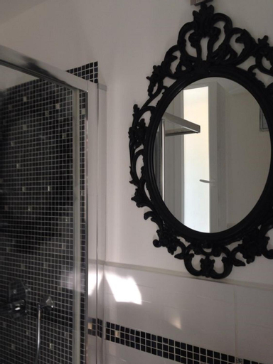 Bathroom 17