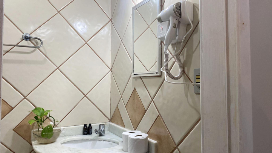 Bathroom 4, Garden 437 suites e estudios, Florianopolis