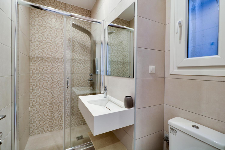 Bathroom 3, Athens Comfort, Attica