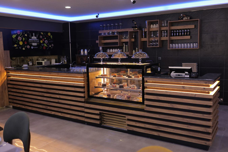 Food & Drinks 5, Elit Otelhan, Merkez