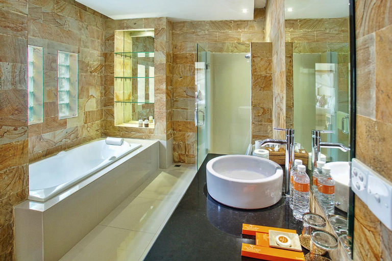 Bathroom 7