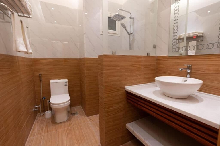 Bathroom 5, La Fontaine Lagoon Resort, Jeddah