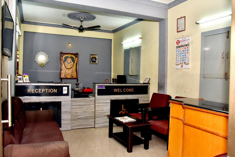Others 5, L.R.R TOWERS(LODGE), Dindigul