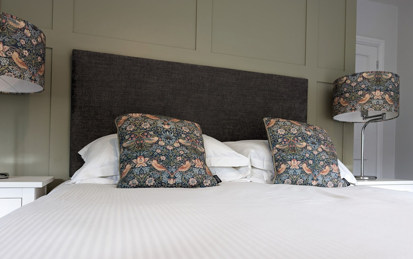 Bedroom 2, The White Hart Inn, North Yorkshire