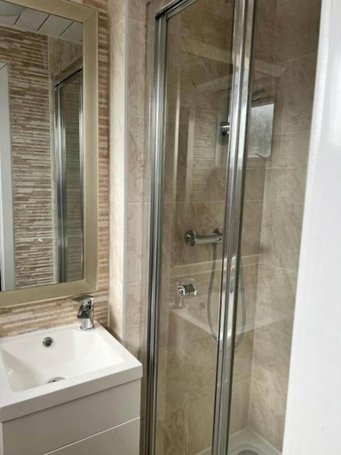 Bathroom 4, Earl David Hotel, Fife