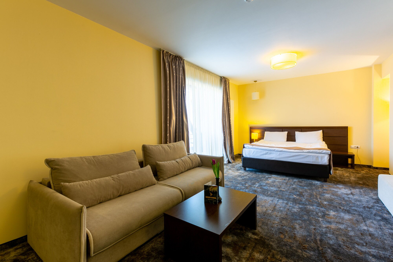 Bedroom 2, Golden Time Hotel, Brasov