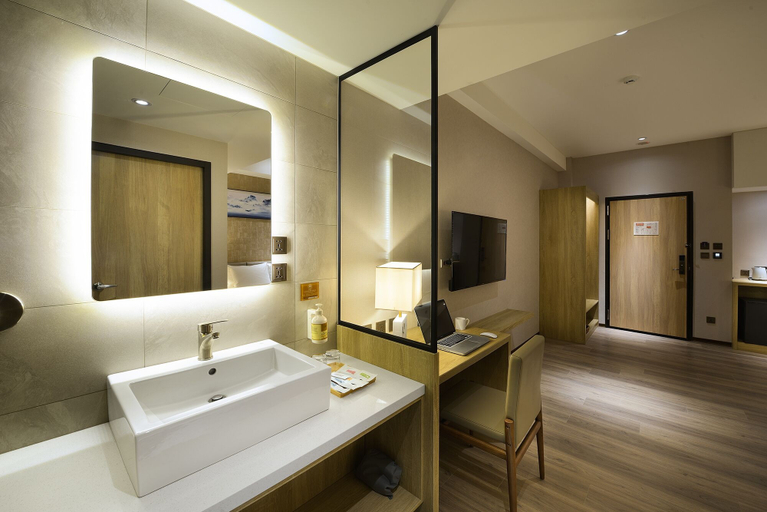 Bathroom 4, Joyfultel, Taoyuan