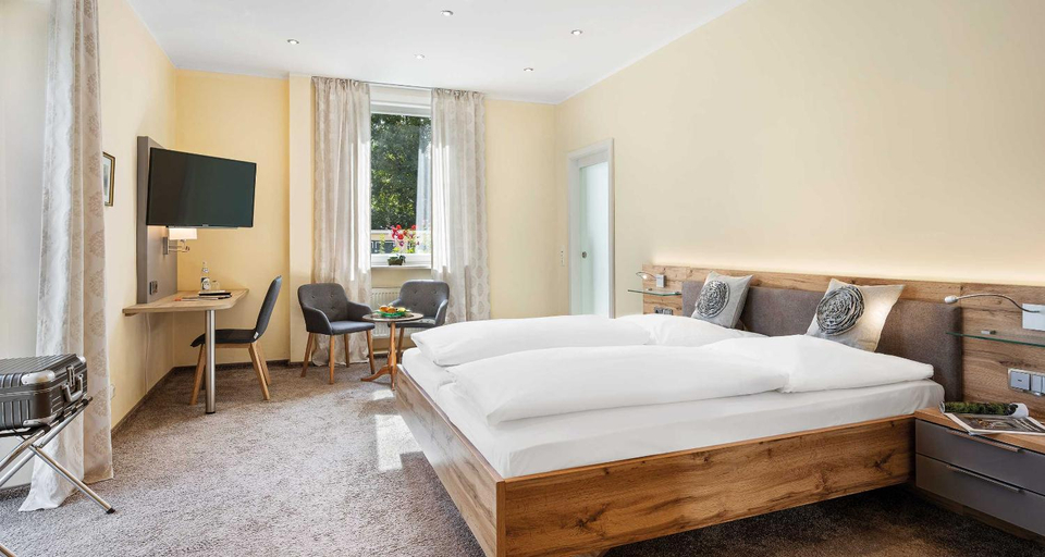 Bedroom 2, Hotel Liebl, Deggendorf