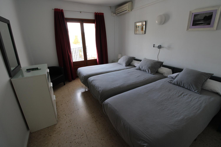 Bedroom 4, Hostal Fornet Altea, Alicante