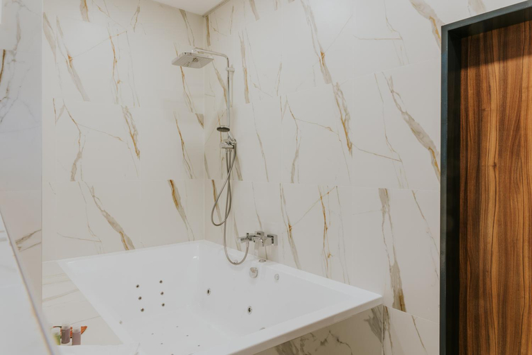 Bathroom 3, Wellness Hotel Liberecka Vysina, Liberec