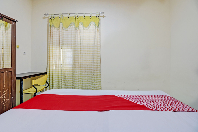 Bedroom 2, Hotel O Garden Homestay 3 Merlion, Surabaya
