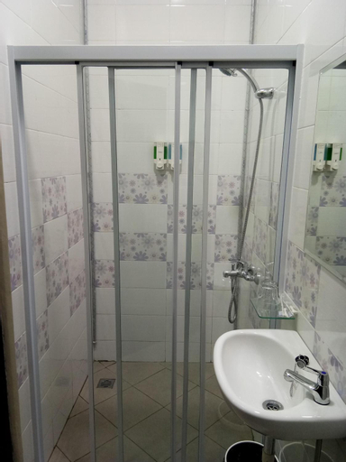 Bathroom 8