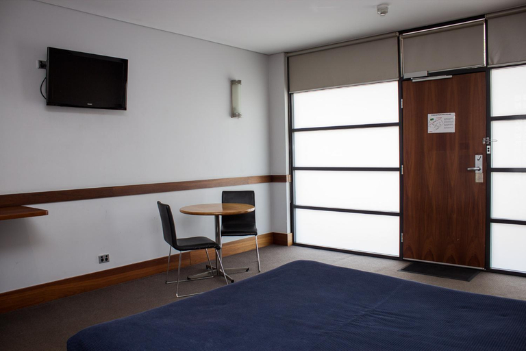 Bedroom, Highlander Hotel Bar Kitchen Rooftop, Adelaide