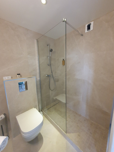 Bathroom 4, Hôtel les calanques, Var