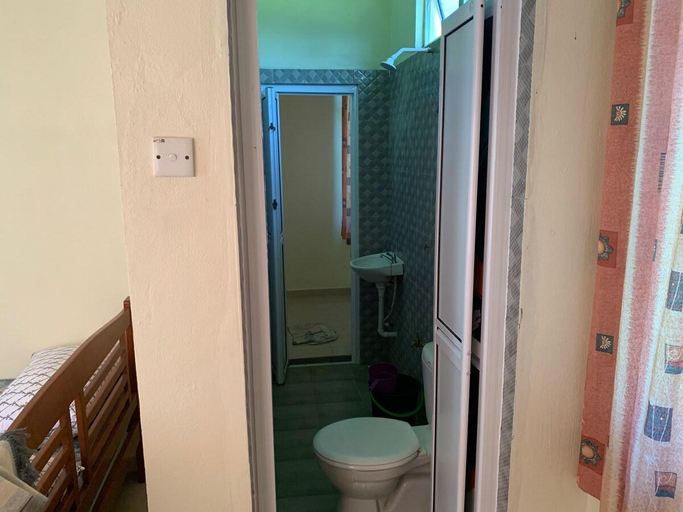 Bathroom 4, Homestay Docmac Wakaf Che Yeh, Kota Bharu