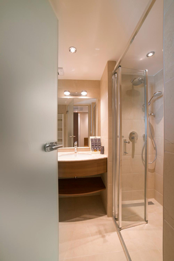 Bathroom, Lotus Therm Spa&Luxury Resort, Sanmartin