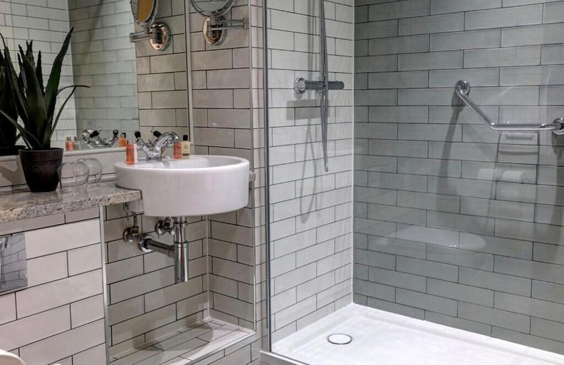 Bathroom 3, The New Hobbit Hotel Rooms, Calderdale