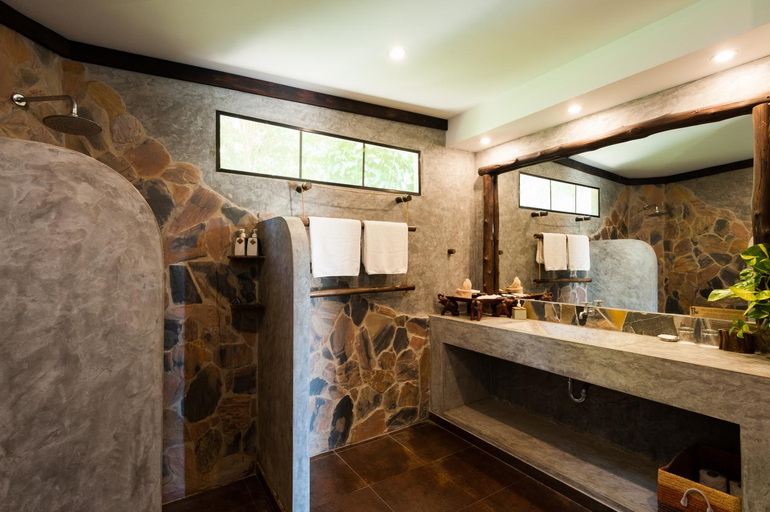 Bathroom, Koh Tao Heights Pool Villas, Ko Phangan