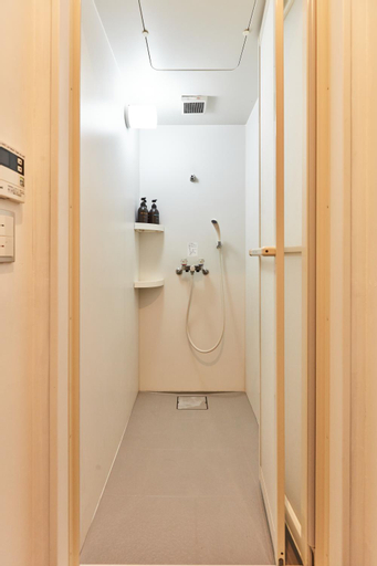 Bathroom 17