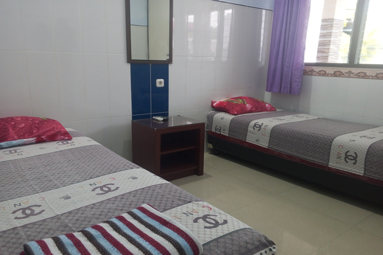 Bedroom 12