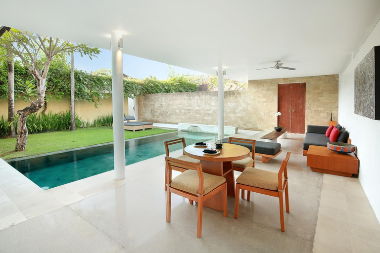 Swimming Pool 12