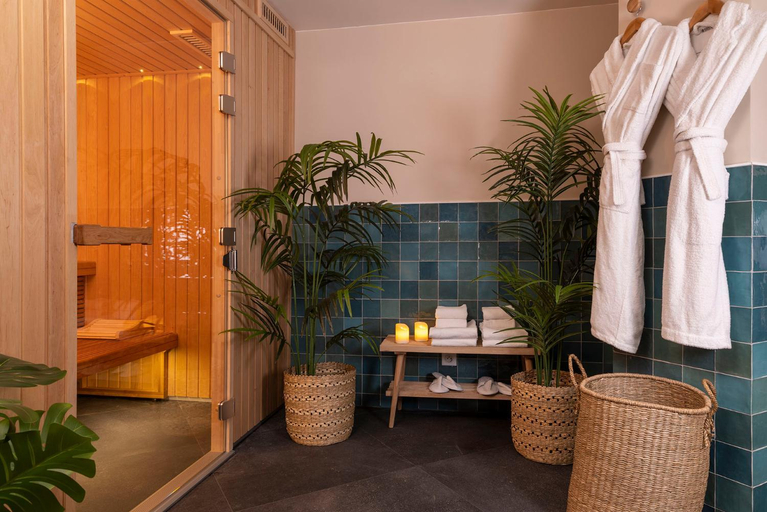 Bathroom 5, Hotel Joe M, Paris