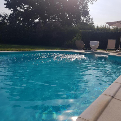 Others 3, Entre Caen et la mer avec Piscine, Calvados