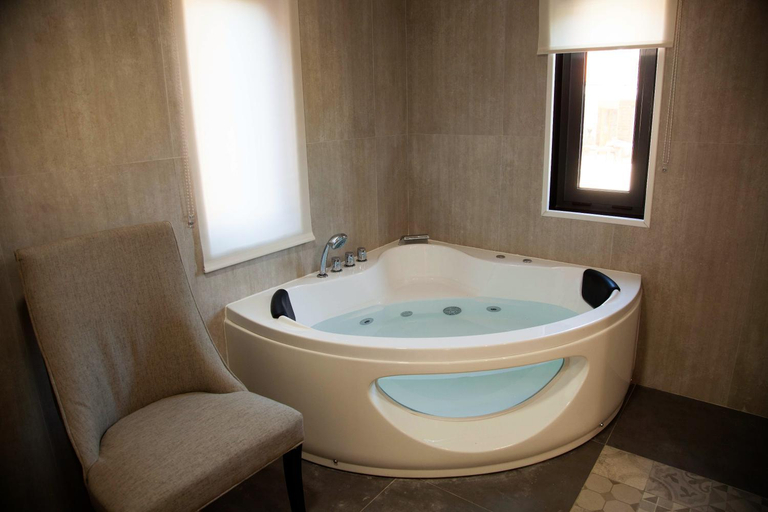 Bathroom 3, Quinta do Caminho, AL, Valença