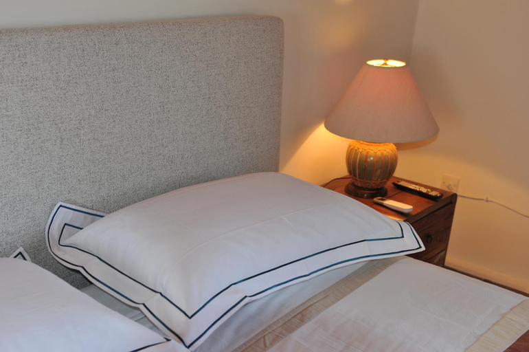 Bedroom 2, Loft Apartment , La Terrasse Centre Ville d'Arles,, Bouches-du-Rhône