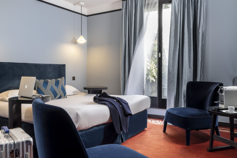 Bedroom 1, L'Hotel, Loire-Atlantique