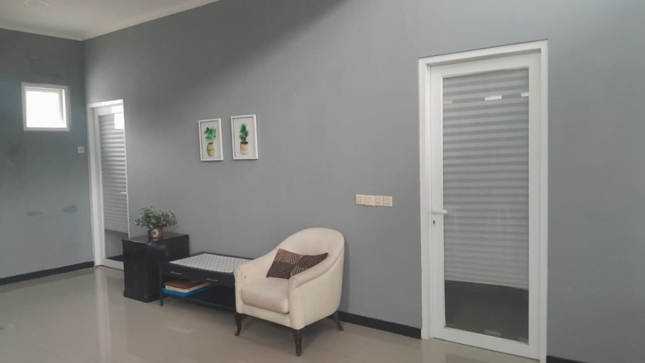 Others 4, Villa Ambu II, Bandung