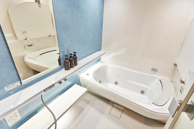 Bathroom 17