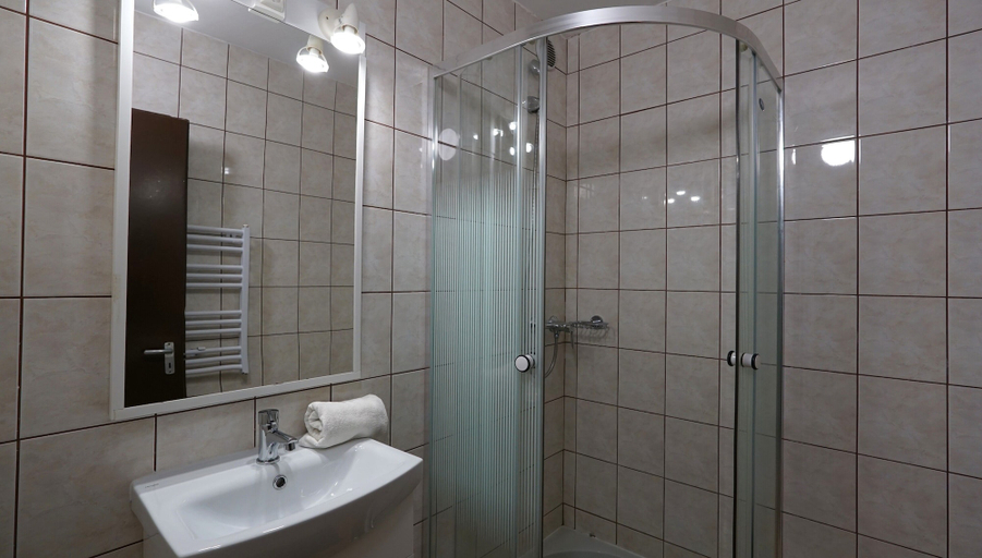 Bathroom 5, Plage Hotel Siófok, Siófok
