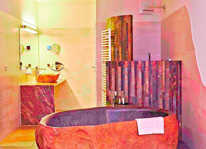 Bathroom 2, Reit-und Sporthotel Nordmann, Mansfeld-Südharz