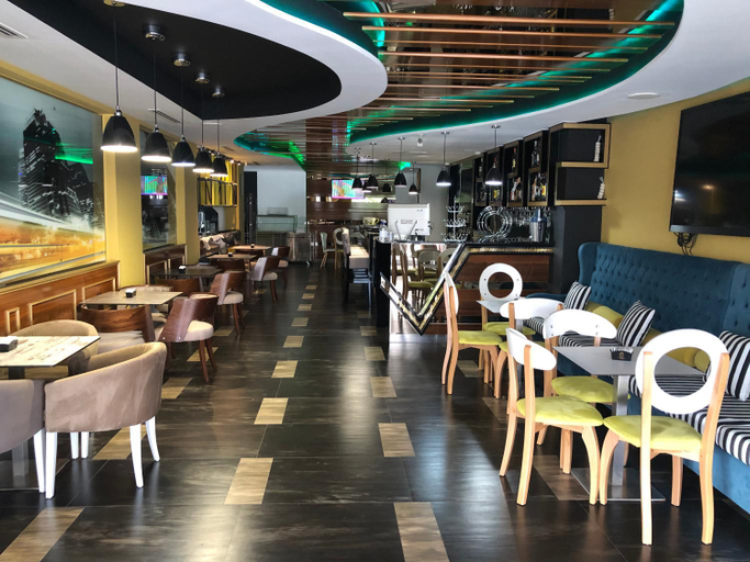 Food & Drinks 4, New W Hotel, Tiranës