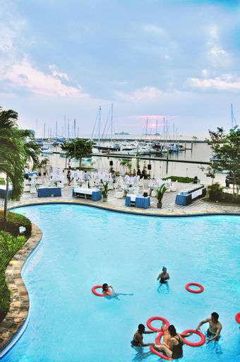 Swimming Pool 8