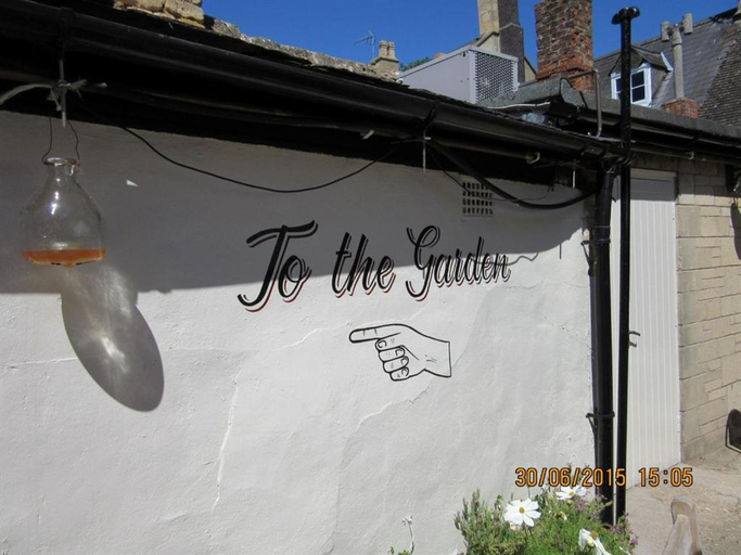 Food & Drinks 5, The Bell Inn, Gloucestershire