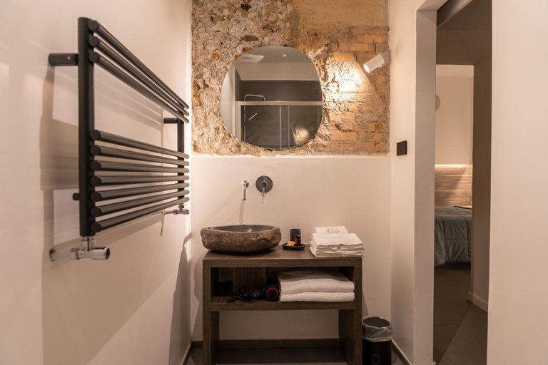 Bathroom 5, Dimora Rhea, Salerno