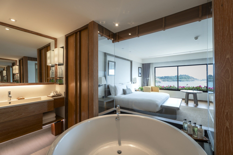 Bathroom 8