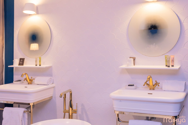 Bathroom 2, Ezia, Loir-et-Cher
