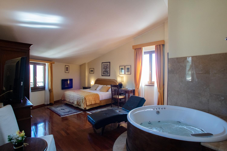 Bathroom 4