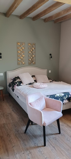 Bedroom 4, Bed and Breakfast au Champ du Douits, Calvados