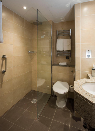 Bathroom 11