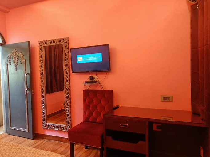 Bedroom 4, Maya Hotel, Agra