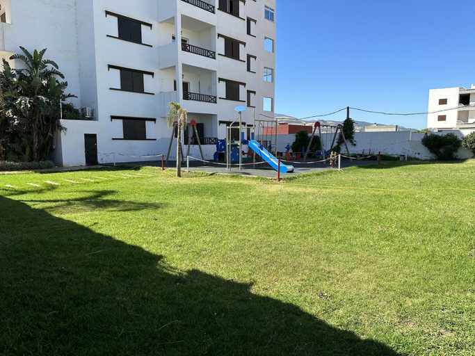 Exterior & Views 2, Luxurious Scandinavian-style pool & play, Tétouan