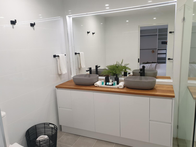 Bathroom 6