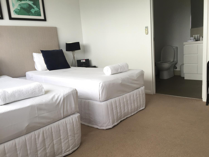 Bedroom, Allure Hotel and Apartments, South Townsville